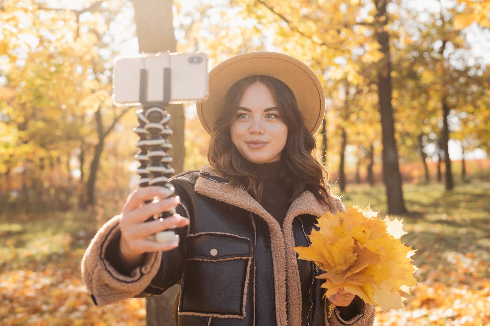 Sosiaalisen median markkinointi ja OnlyFans-kasvu – Simpseeker Oy